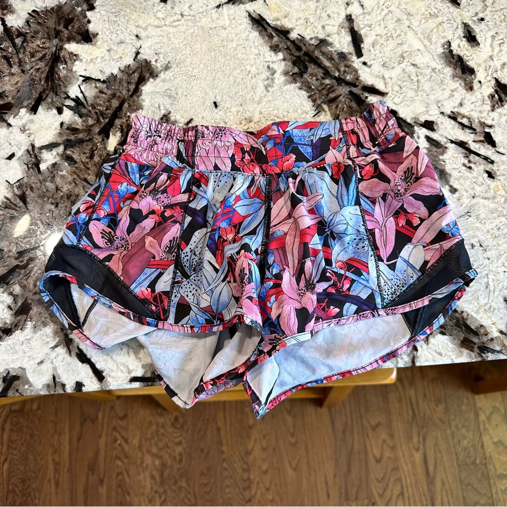 Lululemon Hotty Hots